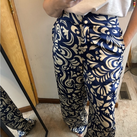 House of Harlow 1960 Pants - House of Harlow 1960 Blue Cream Patterned Satin Wide Leg Pants